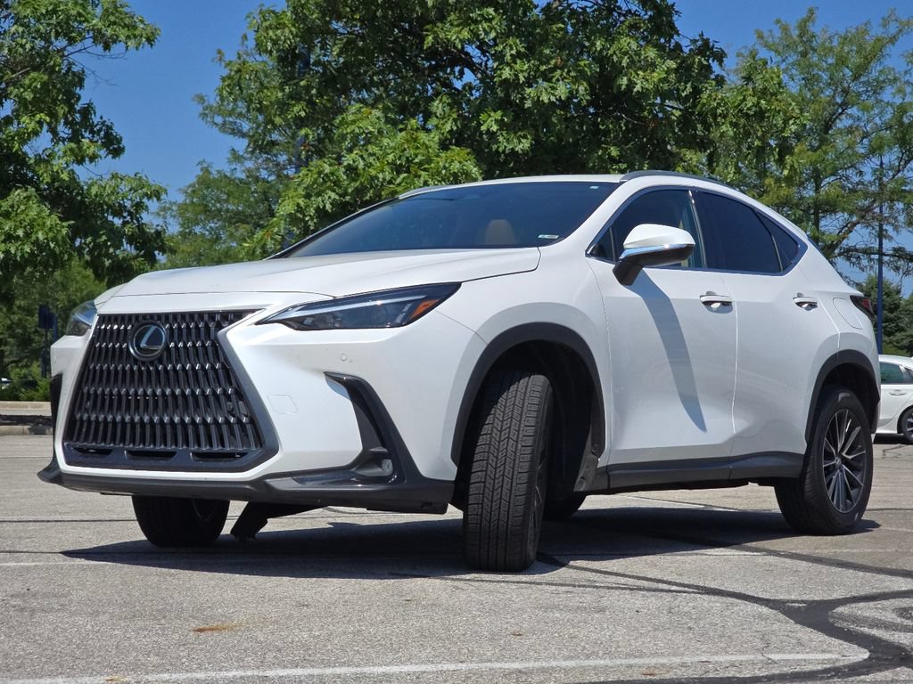 Used 2025 Lexus NX 250 AWD w/ Accessory Package (2T) image 13