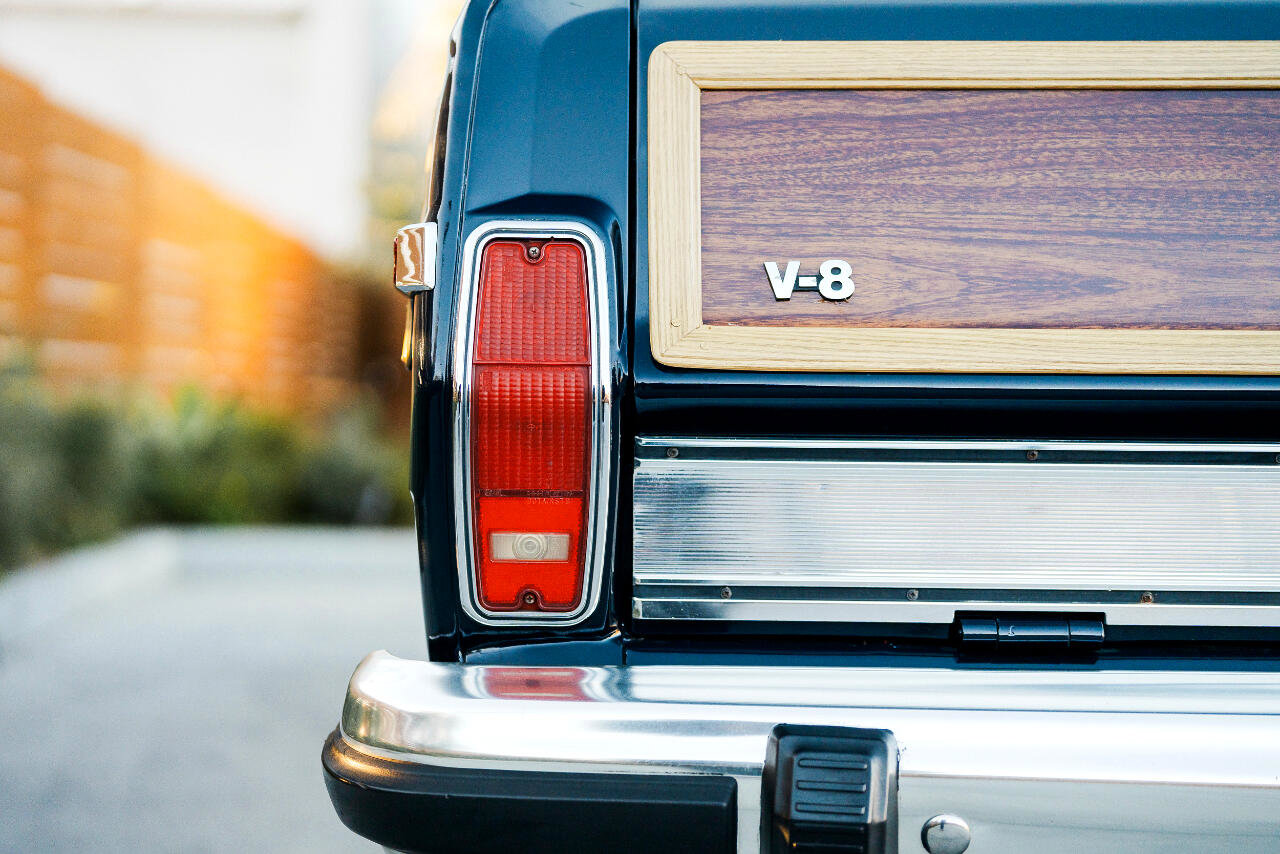 Used 1987 Jeep Grand Wagoneer image 34