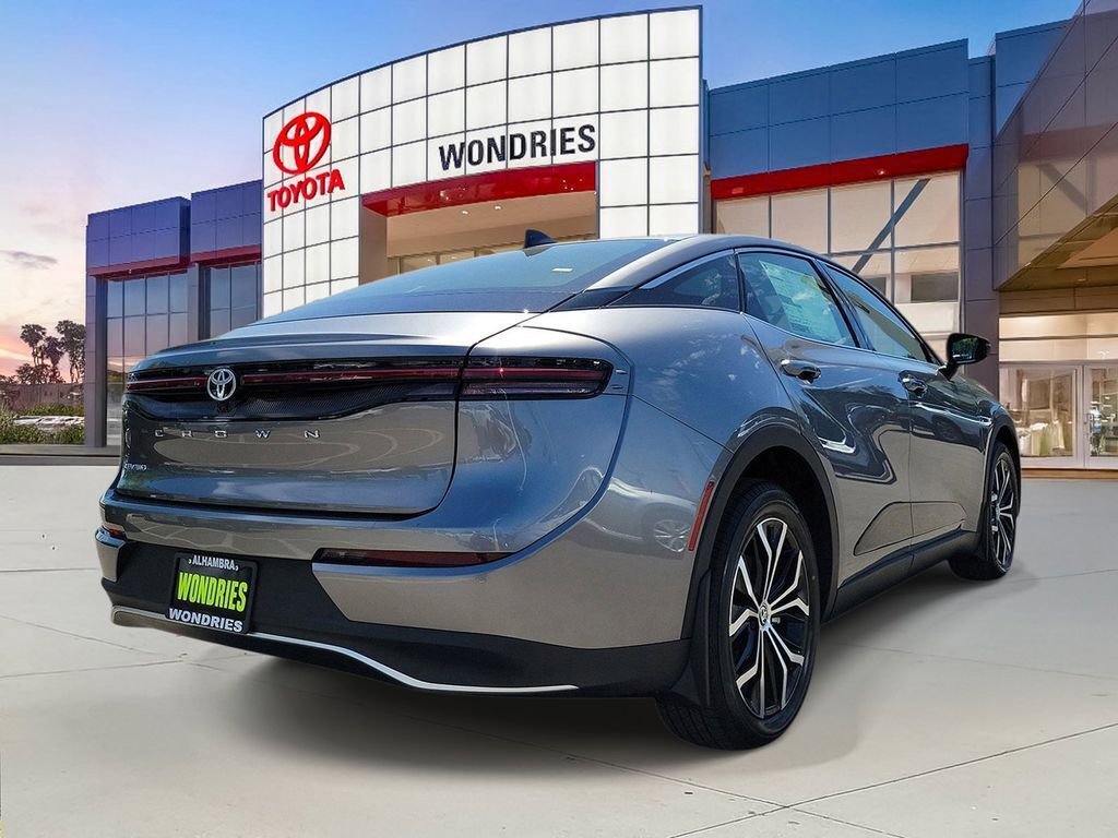 New 2026 Toyota Crown XLE image 4