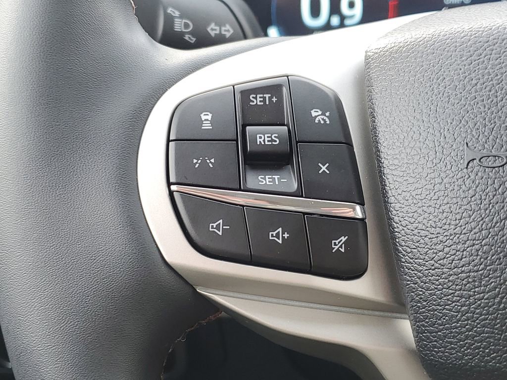 New 2026 Ford Explorer Active w/ Active Comfort Package image 12
