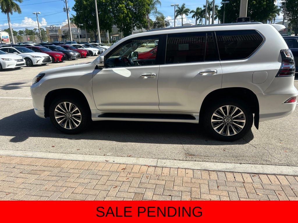 Certified 2023 Lexus GX 460 Luxury w/ Accessory Package AWD/4WD image 7