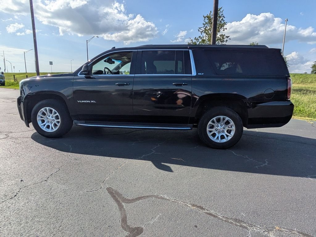 Used 2017 GMC Yukon XL SLT AWD/4WD image 7