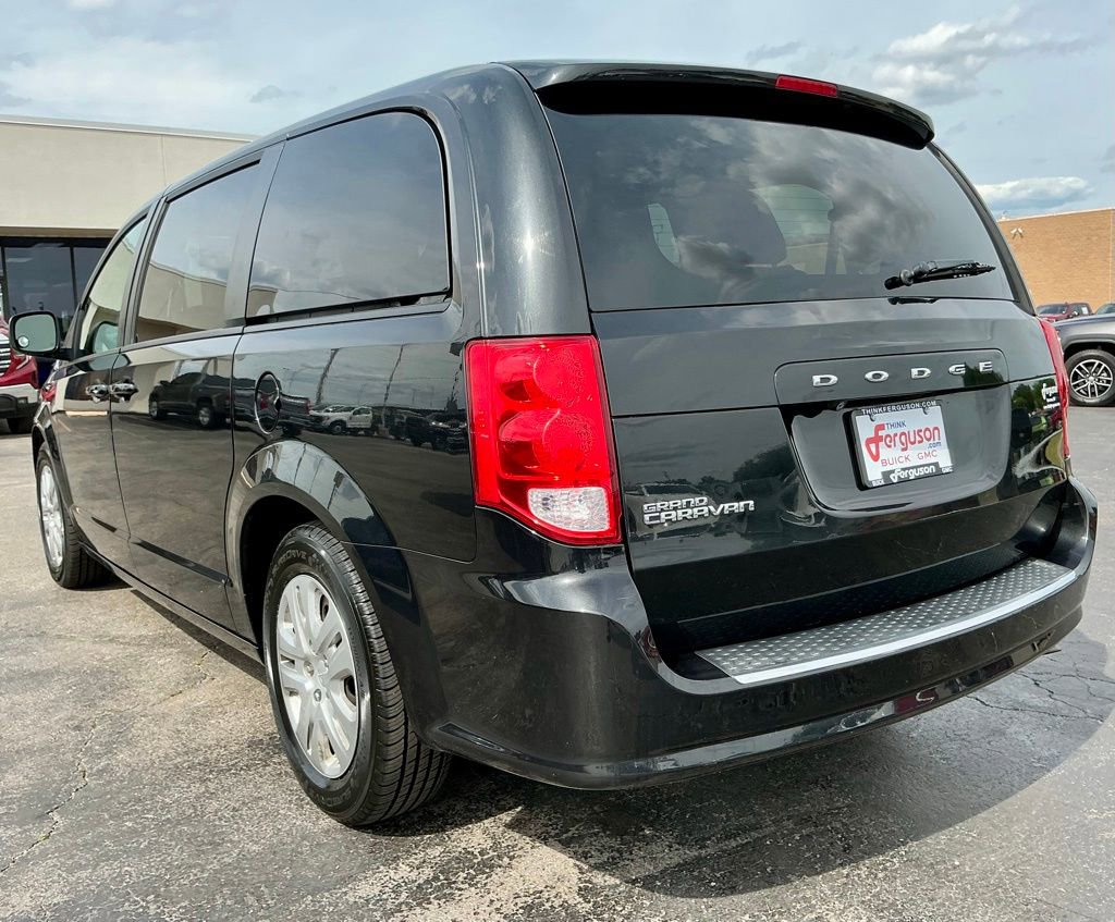 Used 2018 Dodge Grand Caravan SE w/ UConnect Hands-Free Group FWD image 13