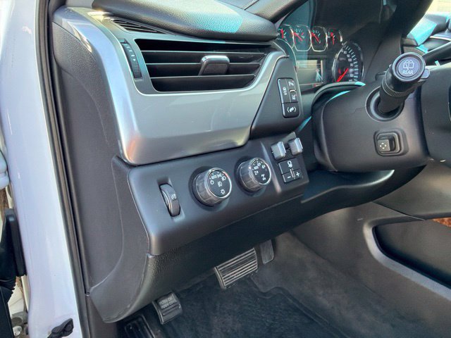 Used 2015 Chevrolet Tahoe LTZ AWD/4WD image 4