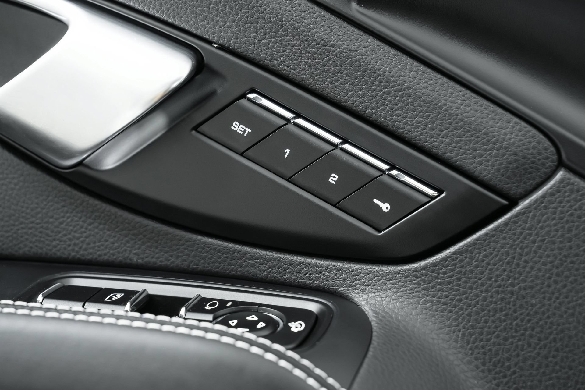 Used 2025 Porsche 718 Cayman RWD image 85