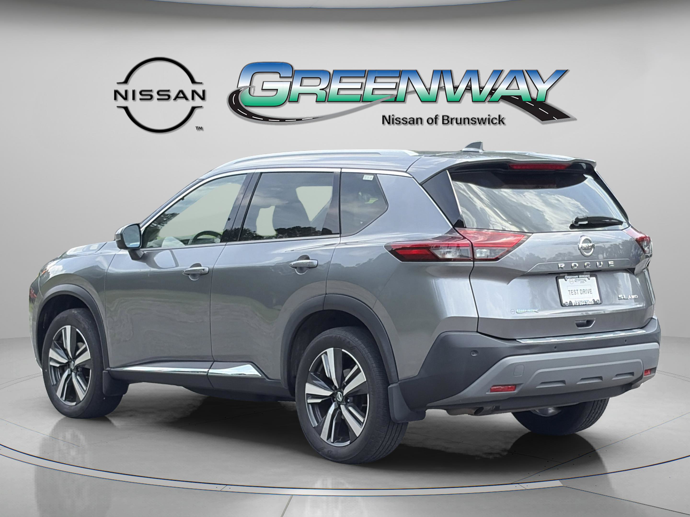 Used 2021 Nissan Rogue SL w/ Premium Package AWD/4WD image 5