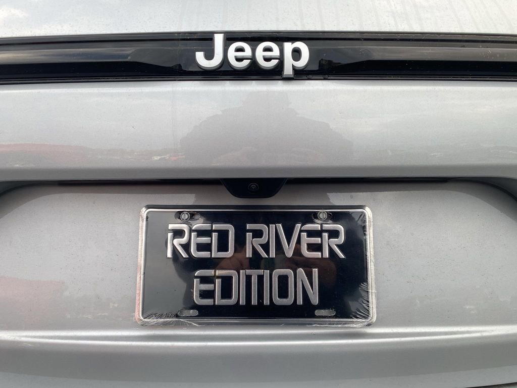 New 2025 Jeep Grand Cherokee Laredo X image 11