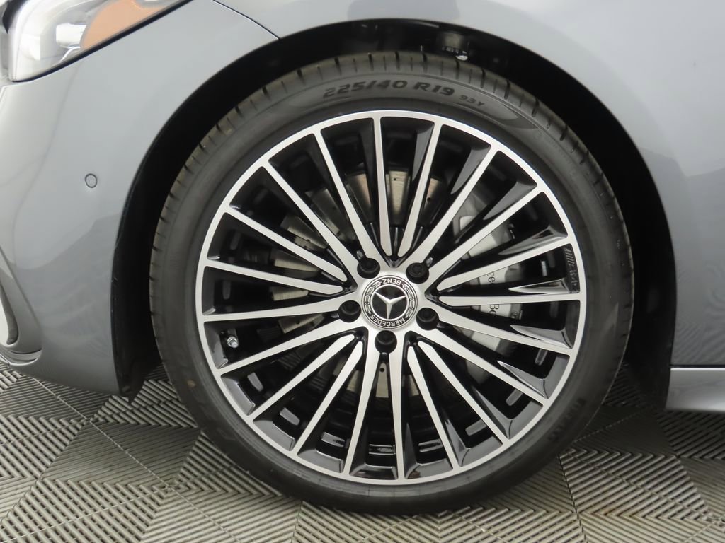 New 2025 Mercedes-Benz C 300 Sedan image 32