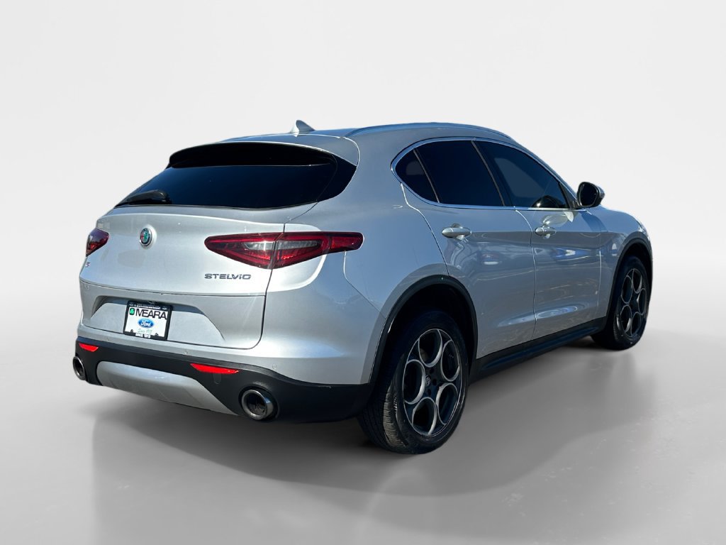 Used 2018 Alfa Romeo Stelvio Ti AWD/4WD image 20
