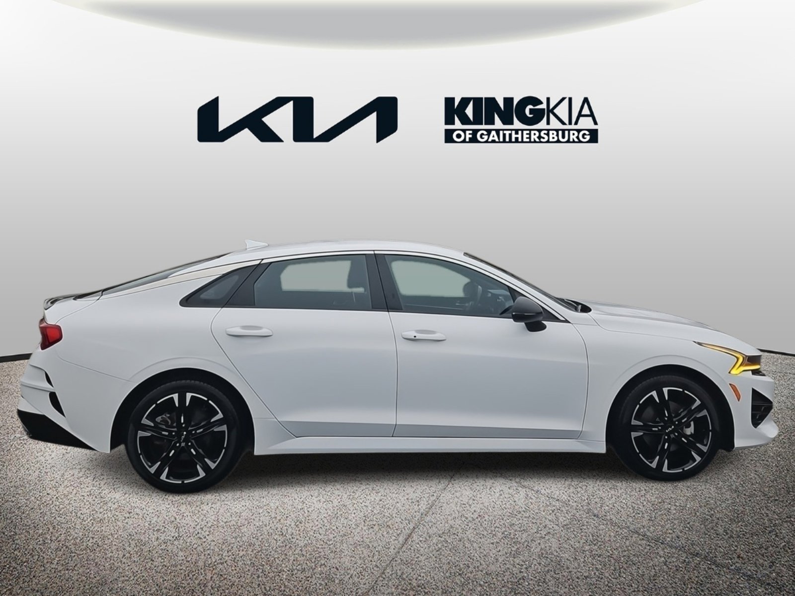 Used 2022 Kia K5 GT-Line image 2