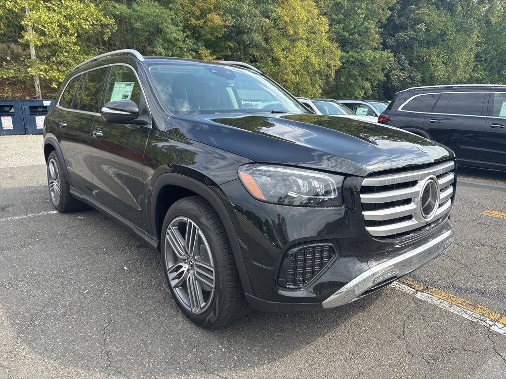 New 2026 Mercedes-Benz GLS 450 4MATIC image 1