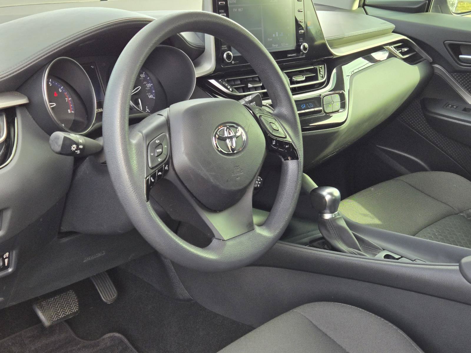 Used 2021 Toyota C-HR LE FWD image 17