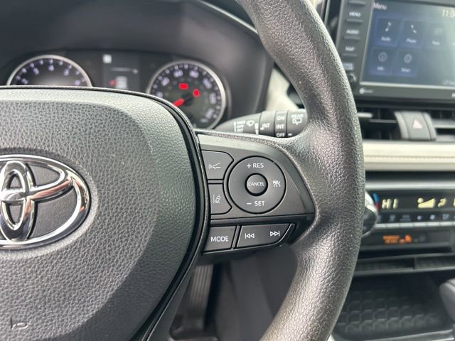 Used 2022 Toyota RAV4 XLE w/ Convenience Package image 23