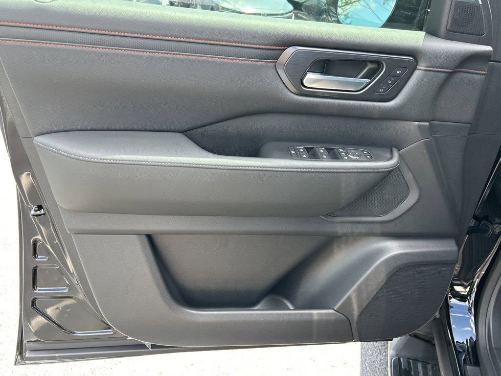 New 2026 Nissan Armada PRO-4X AWD/4WD image 18