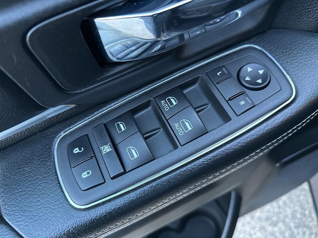 Used 2022 RAM 1500 Classic Warlock w/ Technology Package I image 16