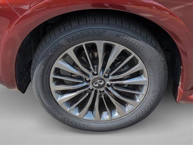 Used 2021 INFINITI QX80 Sensory w/ All-Season Package image 25