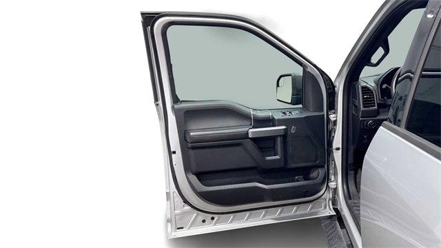 Used 2018 Ford F150 XLT w/ Equipment Group 302A Luxury image 10