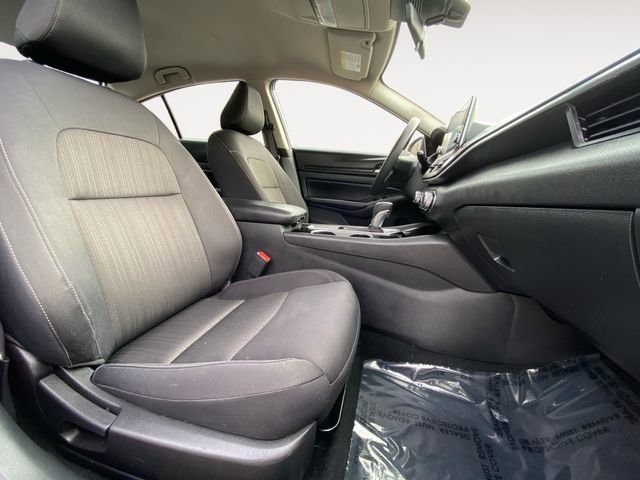 Used 2024 Nissan Altima 2.5 SV image 15