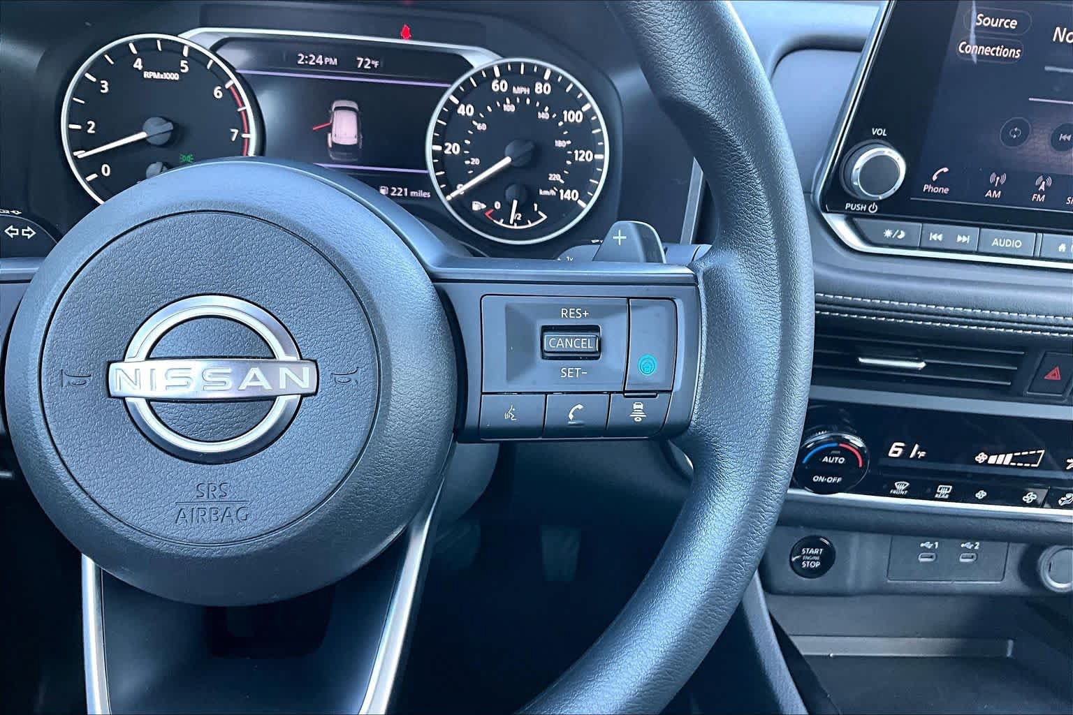 Certified 2024 Nissan Rogue SV FWD image 25