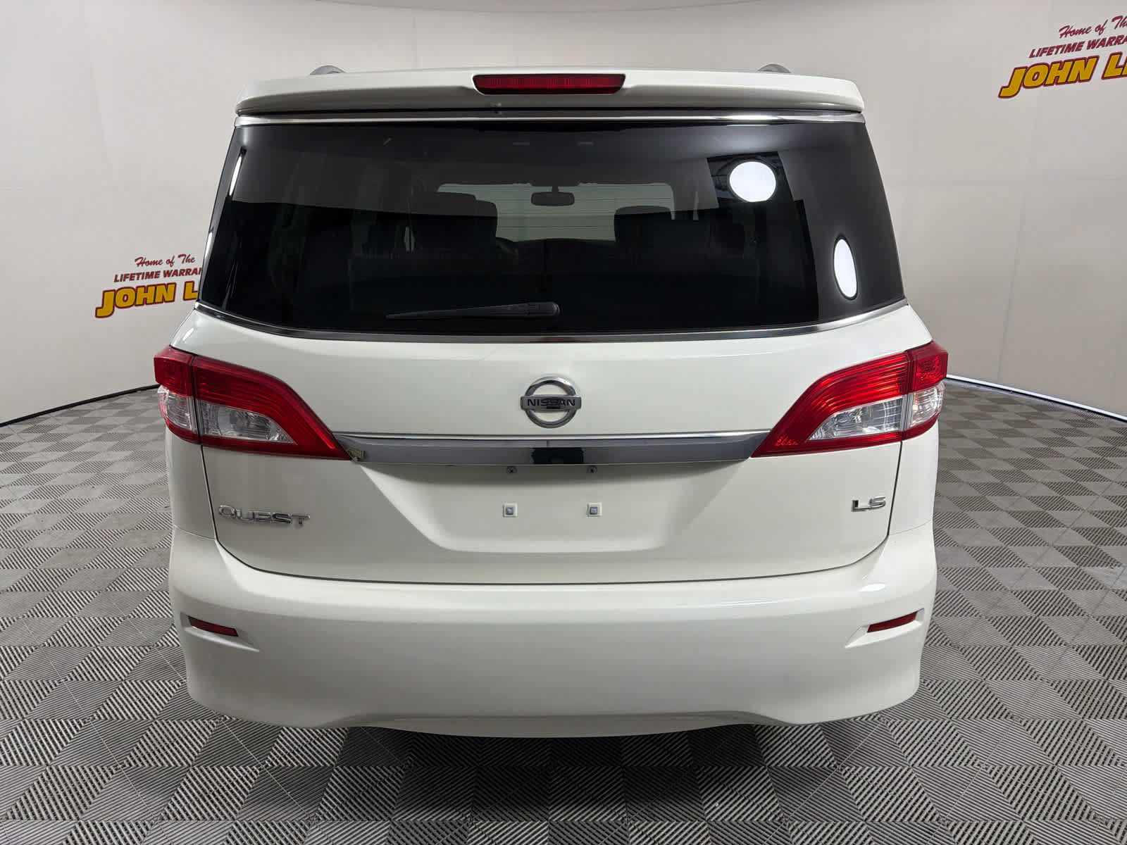 Used 2015 Nissan Quest SL FWD image 4
