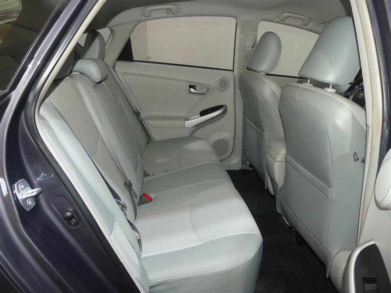 Used 2015 Toyota Prius Four FWD image 27