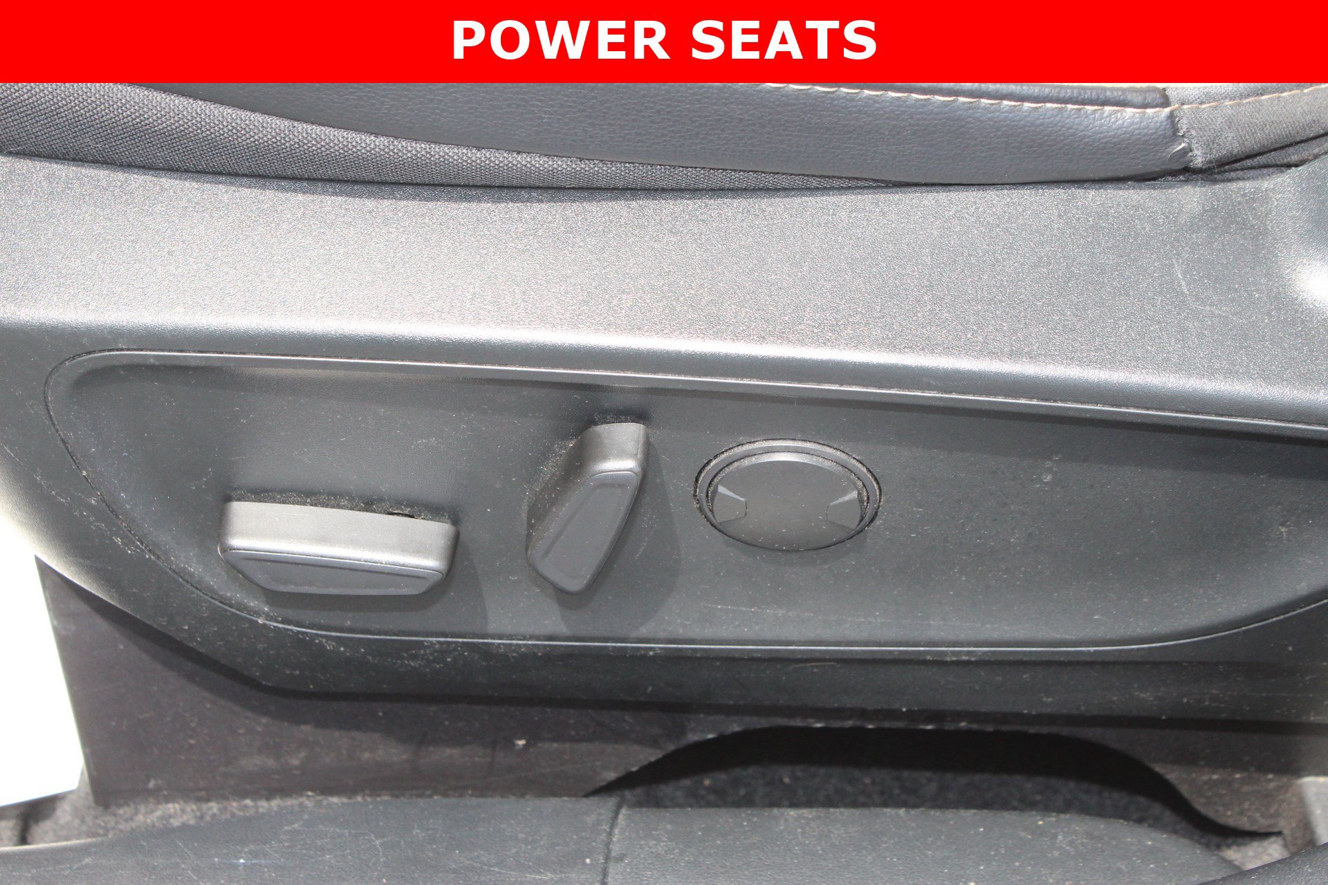 Used 2021 Ford Escape SEL FWD image 14