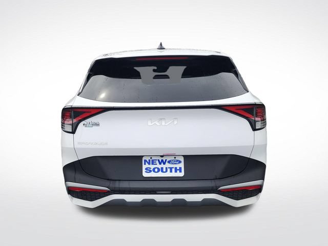 Used 2025 Kia Sportage EX FWD image 4