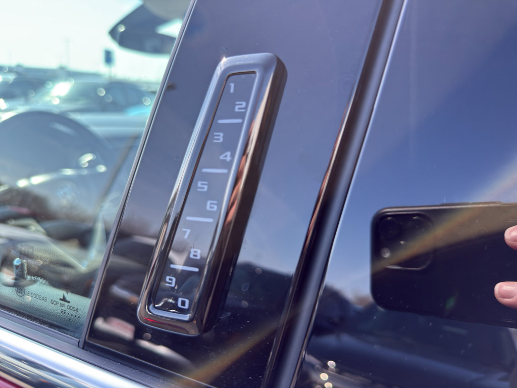 Used 2023 Buick Enclave Essence w/ Sport Touring Edition image 12