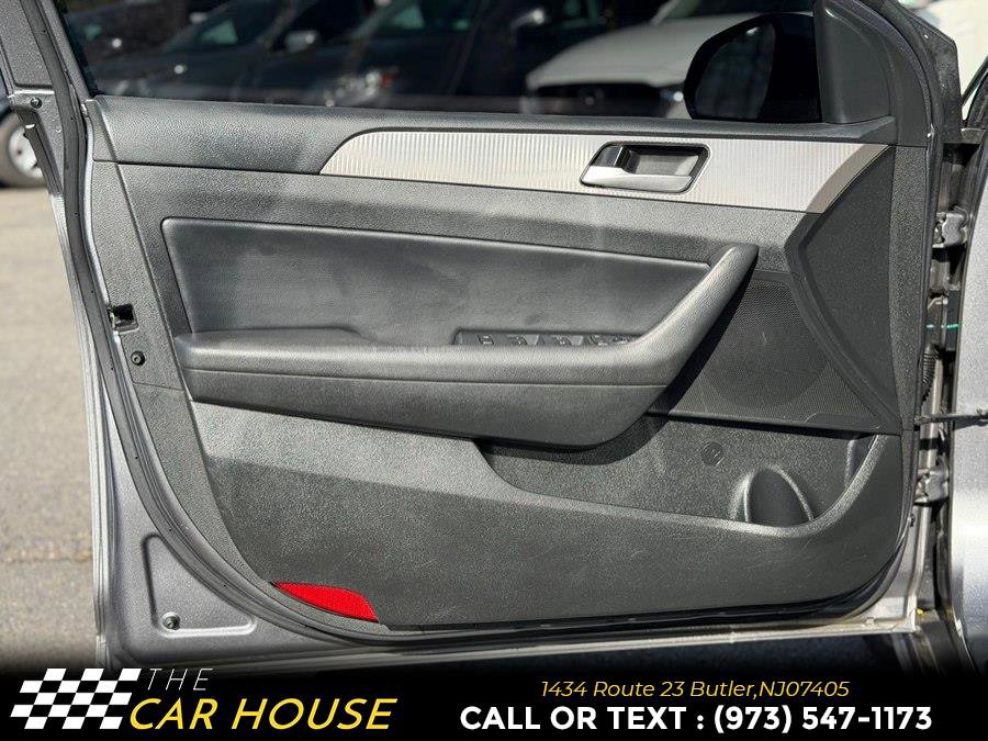 Used 2019 Hyundai Sonata Sport w/ Tech Package 03 FWD image 16