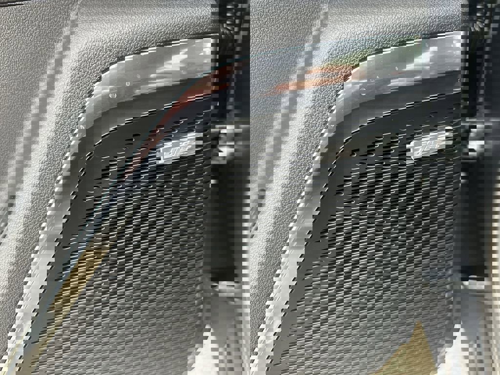 Certified 2025 GMC Acadia Elevation image 24