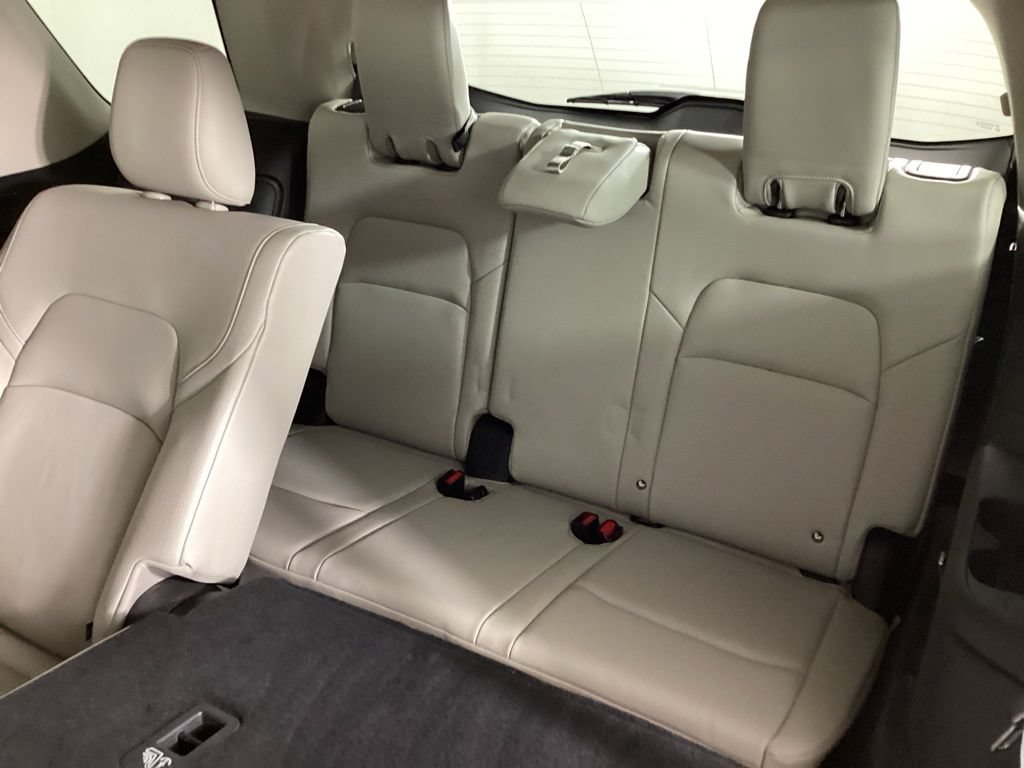 Used 2022 Nissan Pathfinder SL AWD/4WD image 34