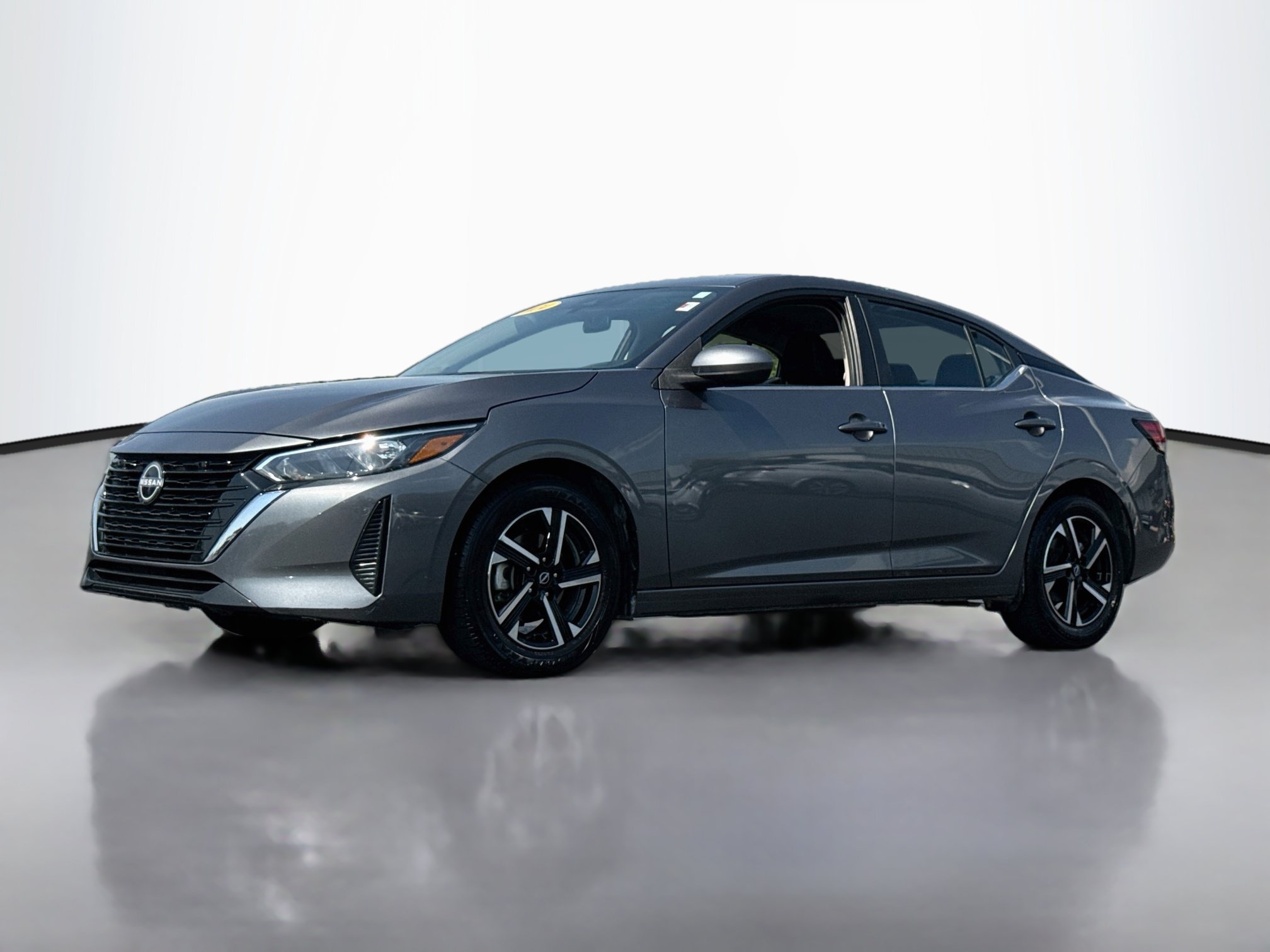 Used 2024 Nissan Sentra SV FWD image 3