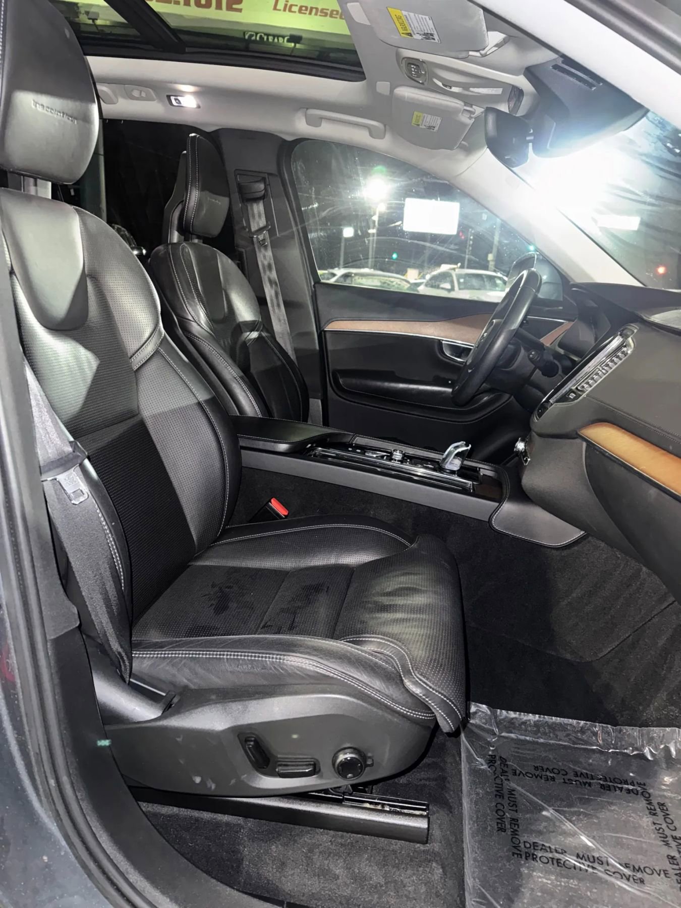 Used 2016 Volvo XC90 T8 Inscription w/ Protection Package Plus image 18