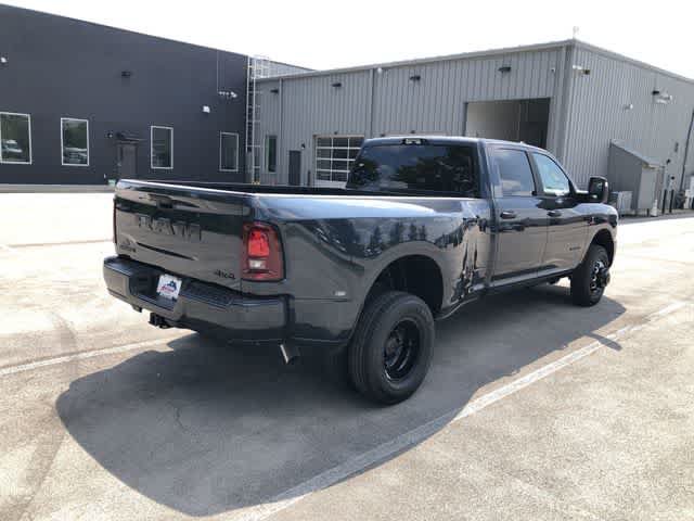 New 2026 RAM 3500 Big Horn AWD/4WD image 6