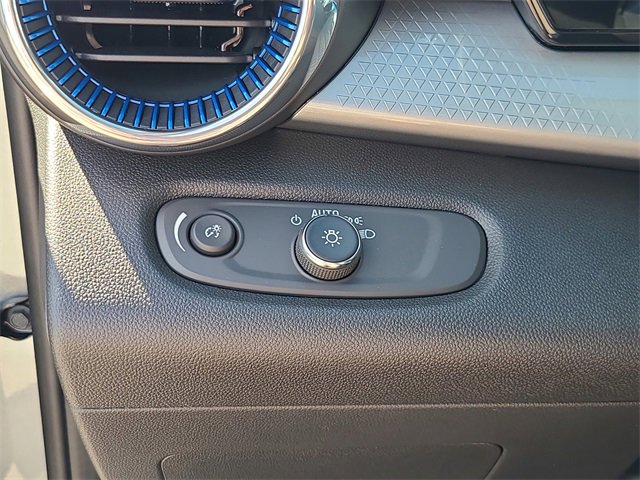 New 2026 Chevrolet Trax LT image 25