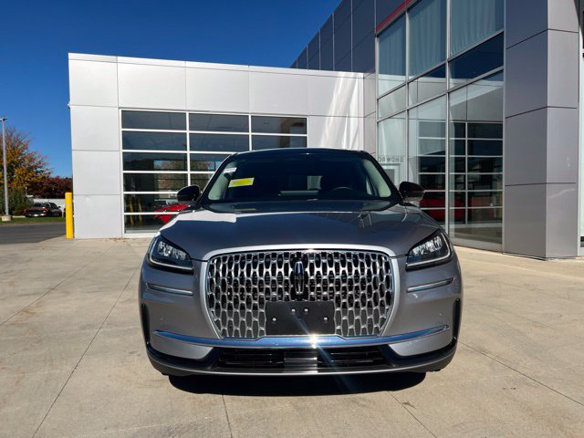 Used 2024 Lincoln Corsair AWD w/ Equipment Group 101A image 3