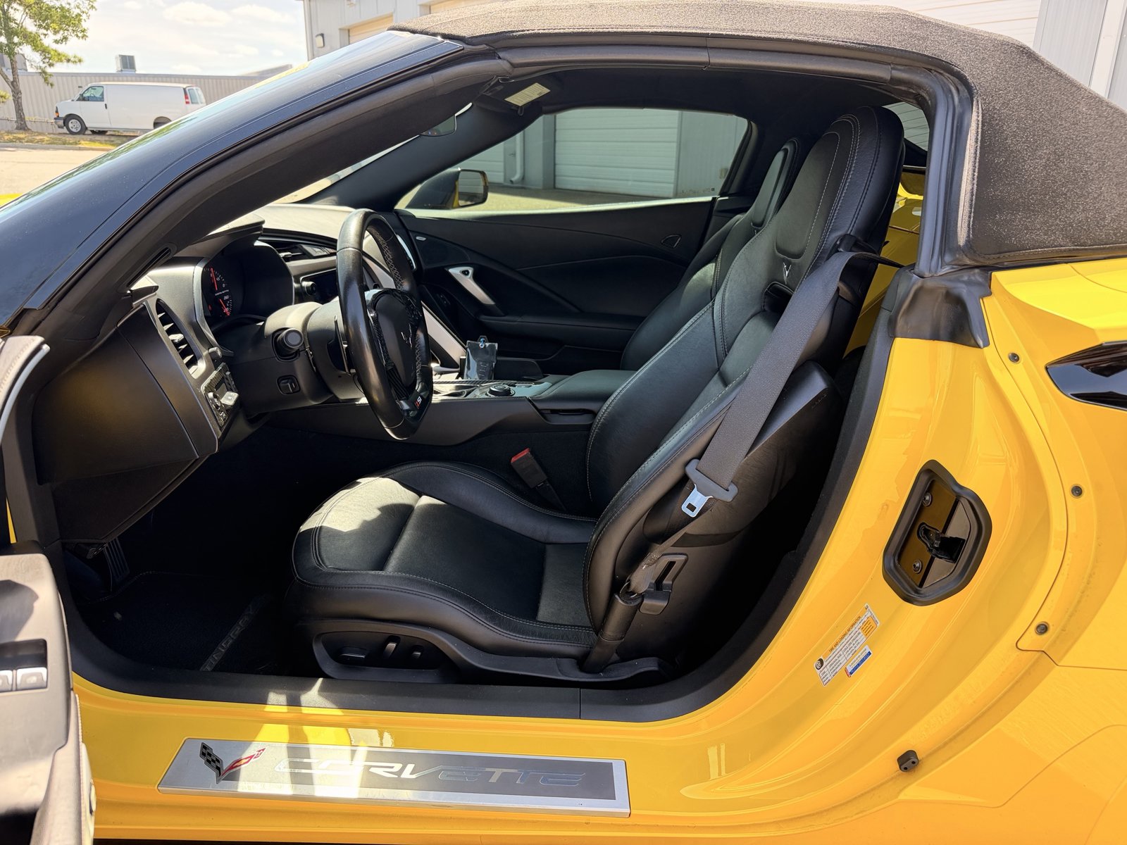Used 2019 Chevrolet Corvette Stingray Convertible Z51 2LT RWD image 14