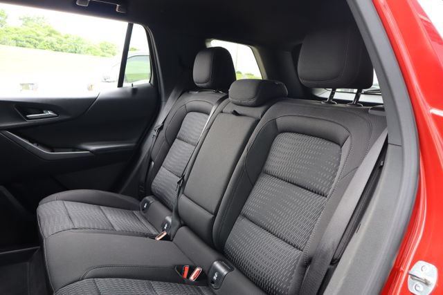 Used 2026 Chevrolet Equinox LT AWD/4WD image 25