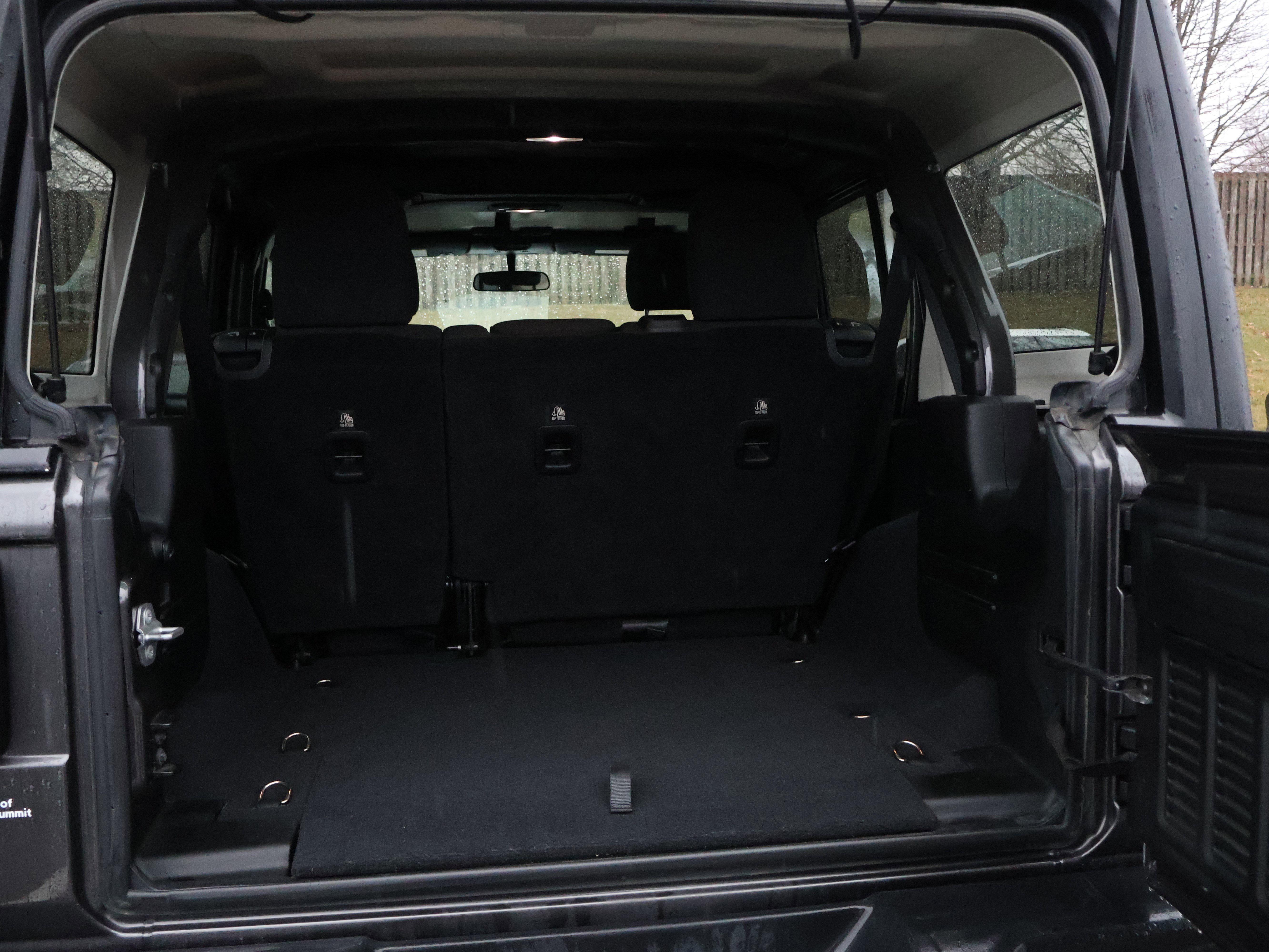 Used 2018 Jeep Wrangler Unlimited Sport image 15