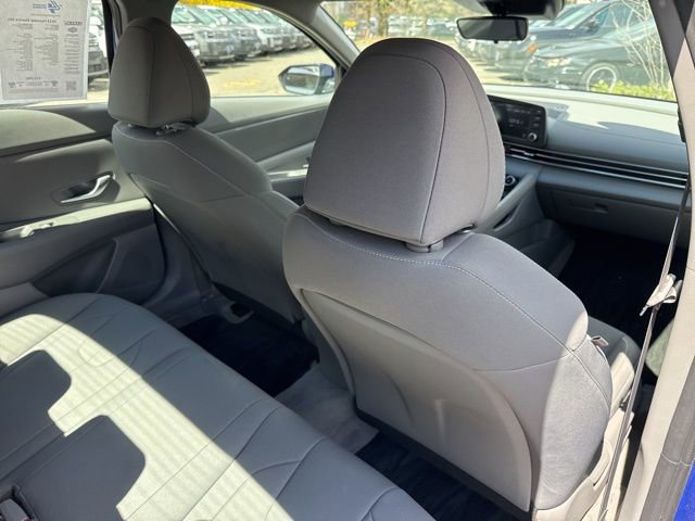 Used 2023 Hyundai Elantra SEL w/ Cargo Package image 24