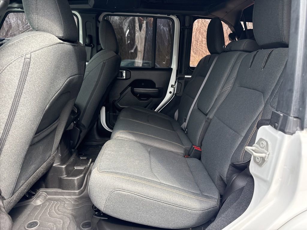 Used 2024 Jeep Wrangler Unlimited w/ Convenience Group image 35