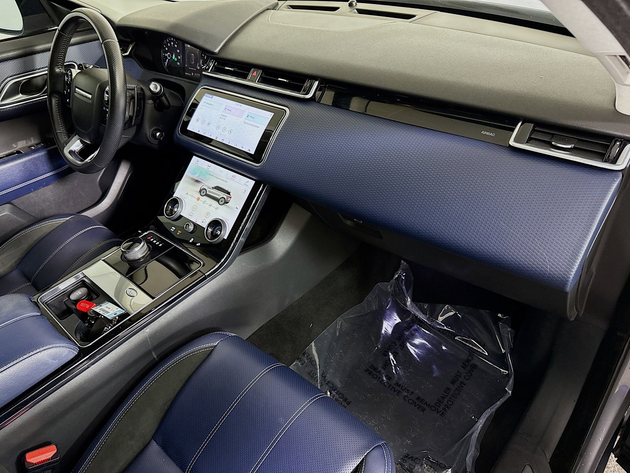 Used 2020 Land Rover Range Rover Velar S image 30