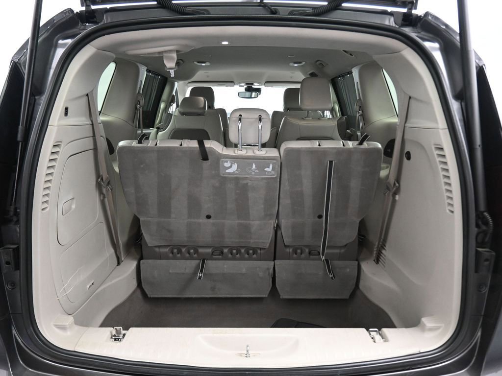 Used 2021 Chrysler Pacifica Touring-L FWD image 66
