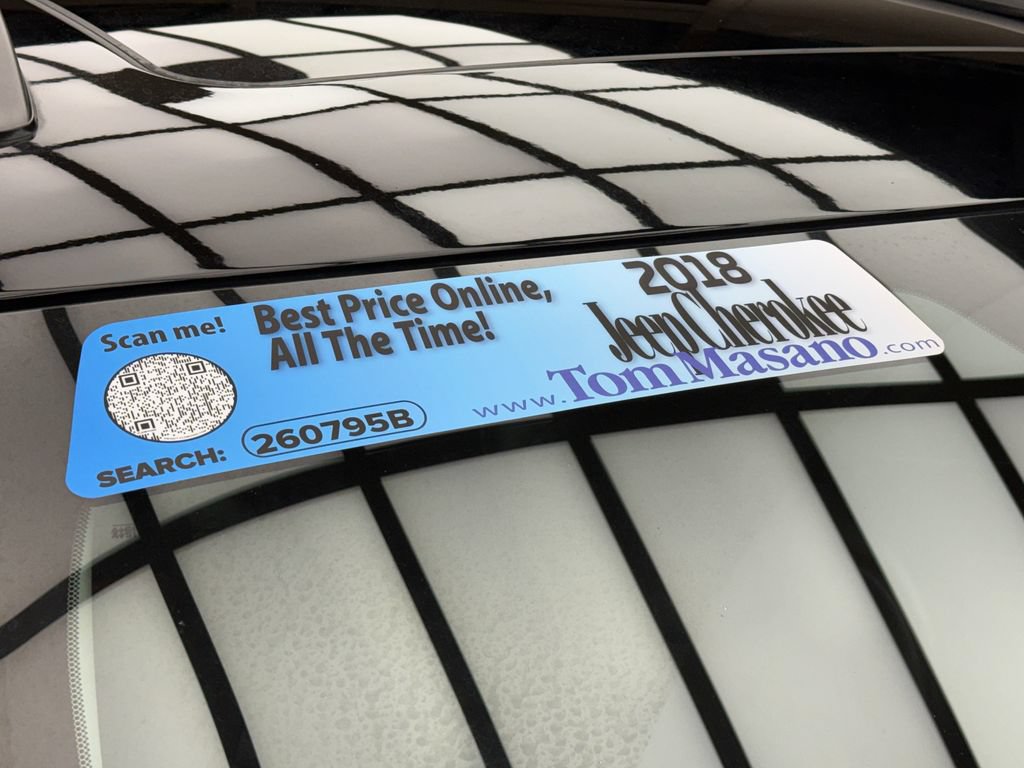 Used 2018 Jeep Cherokee Trailhawk w/ Comfort/Convenience Group AWD/4WD image 7