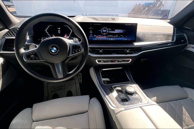 Used 2025 BMW X5 sDrive40i w/ M Sport Package RWD image 14