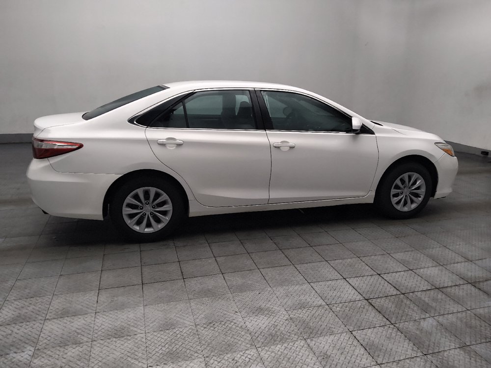 Used 2015 Toyota Camry LE FWD image 10