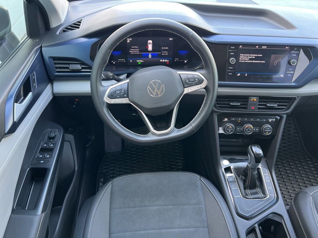 Used 2024 Volkswagen Taos SE image 30
