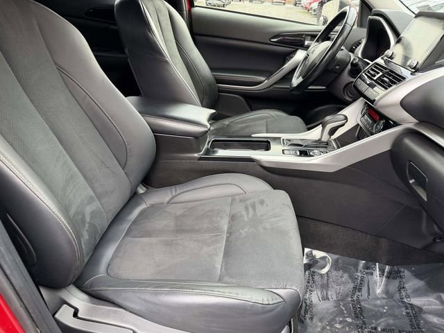 Used 2022 Mitsubishi Eclipse Cross SE image 9