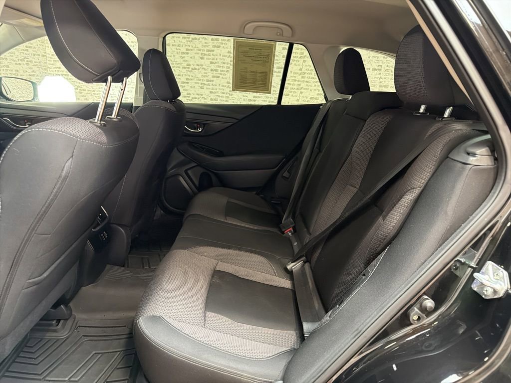 Used 2023 Subaru Outback Premium image 15