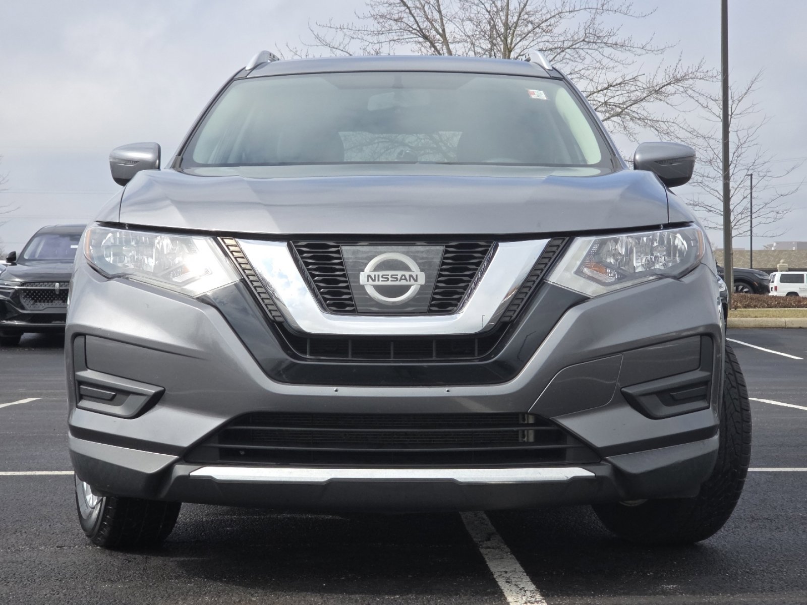 Used 2017 Nissan Rogue SV image 11